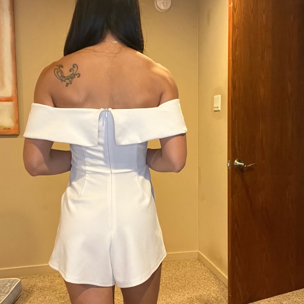White romper - Picture 3 of 3